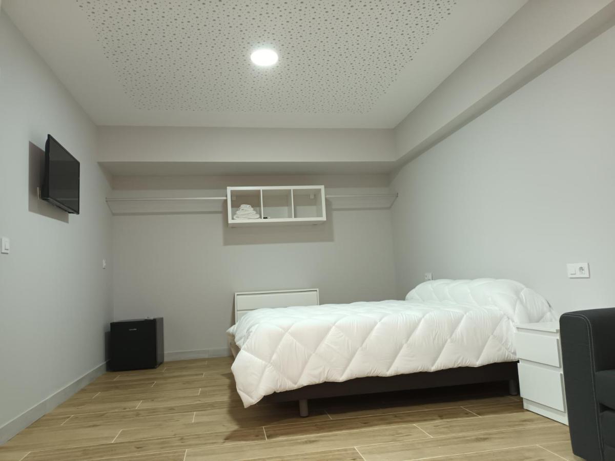 Hostal Cerro Del Castillo フミーリャ エクステリア 写真